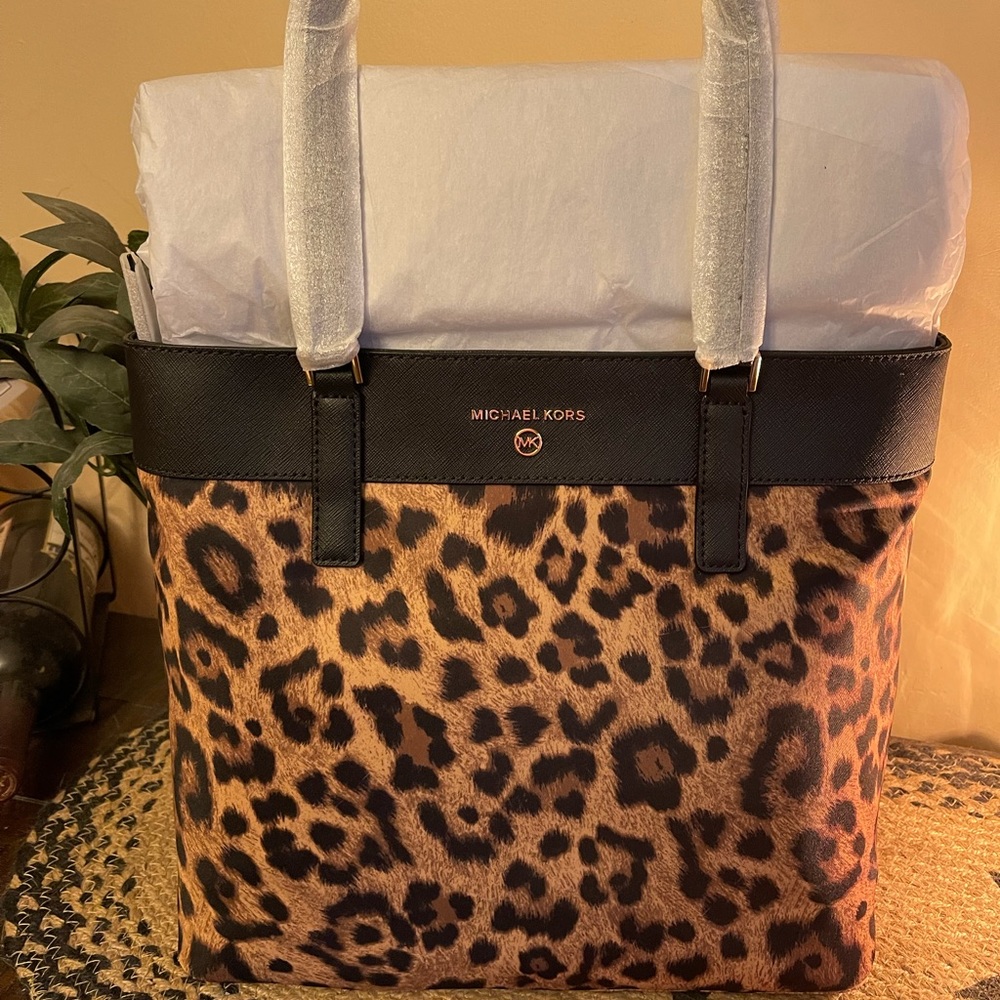 Michael Kors leopard tote